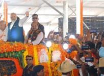 Davanagere : Prime Minister Narendra Modi with CM Basavaraj Bommai and BJP leaders during Vijaya Sankalpa Maha Sangama, in Davanagere on Saturday, March 25, 2023.