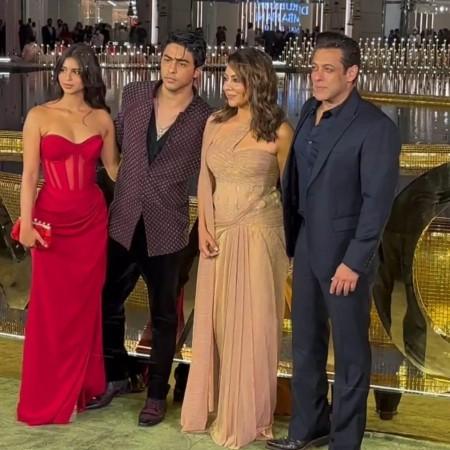 Salman Khan with Gauri and Aryan and Suhana
