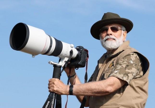 PM Modi goes on jungle safari in Bandipur National Park PM Modi goes on jungle safari in Bandipur National Park