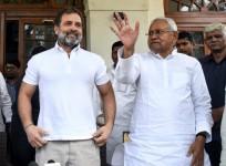 Rahul Gandhi with Bihar CM Nitish Kumar