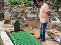 'Grave truth': Viral picture of padlock on grave from Hyderabad, not Pakistan