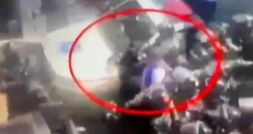 Imran Khan arrested from outside Islamabad HC Imran Khan arrested from outside Islamabad HC