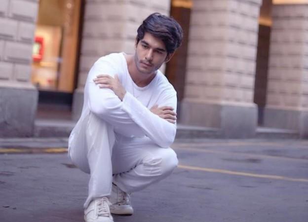 Shaan Groverr Shaan Groverr