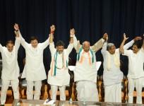 Stage set for Cong meet in K'taka, new CM likely to take oath on Monday