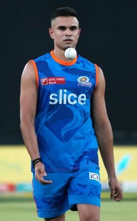 Ahmedabad: MI's Arjun Tendulkar before the start of the the IPL 2023 match between Gujarat Titan and Mumbai Indians, at Narendra Modi Stadium, in Ahmedabad, on Tuesday, April 25, 2023. (Photo: IANS/Siddharaj Solanki) Arjun Tendulkar
