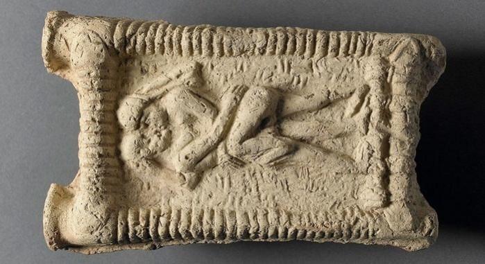 World's first lip kiss occurred in Mesopotamia 4,500 years ago: Research World's first lip kiss occurred in Mesopotamia 4,500 years ago: Research