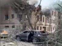 Rocket attack on Ukraine hospital kills 1, injures 15