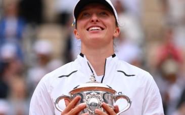 French Open: Swiatek prevails over Muchova in a hard-fought final to win third Roland Garros title.
