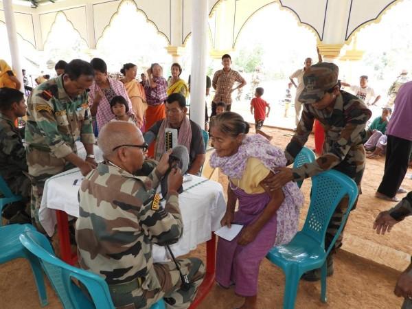 Manipur violence: Over 50,650 displaced people living in 350 relief camps Manipur violence: Over 50,650 displaced people living in 350 relief camps