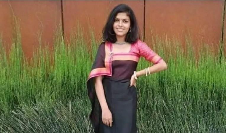 Girl college student killed in road accident in K'taka. Girl college student killed in road accident in K'taka.