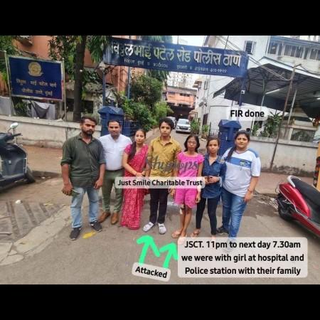 Simrin and members of Just Smile Charistable Trust after filing the FIR Feeder Attacked