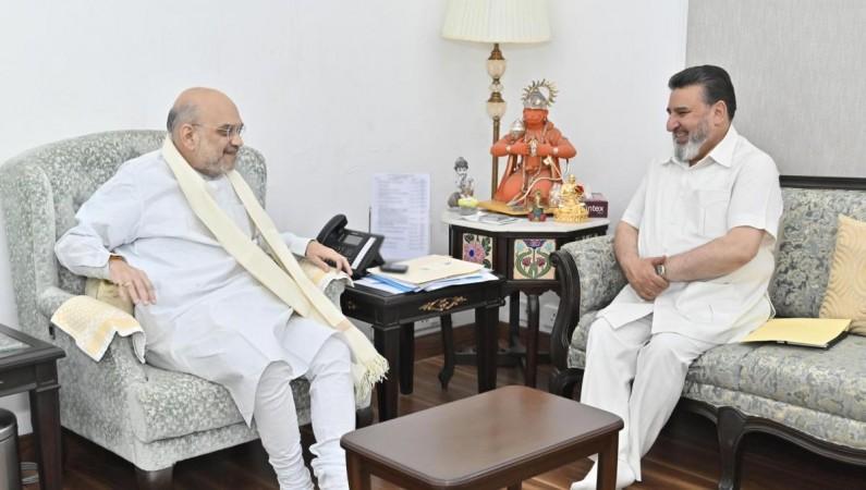 Apni Party chief Syed Mohammad Altaf Bukhari meeting with Union Home Minister Amit Shah at Delhi Altaf Bukhari with Amit Shah