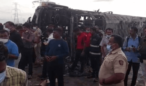 26 Perish In Sleep As Bus Catches Fire On Nagpur-Mumbai Super-Expressway; President, PM Mourn Deaths 26 Perish In Sleep As Bus Catches Fire On Nagpur-Mumbai Super-Expressway; President, PM Mourn Deaths