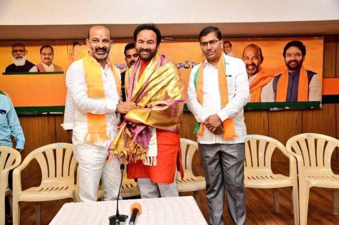 Kishan Reddy, Bandi Sanjay Come Together In A Show Of Unity Kishan Reddy, Bandi Sanjay