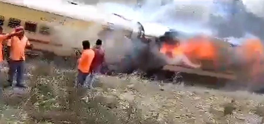 Fire Breaks Out In Falaknuma Express Near Hyderabad Fire Breaks Out In Falaknuma Express