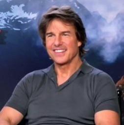 Tom Cruise Speaks Hindi, Leaves Fans Pleasantly Surprised With His Fluency Tom Cruise Speaks Hindi, Leaves Fans Pleasantly Surprised With His Fluency