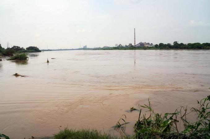 Slight increase in Yamuna water level again - IBTimes India