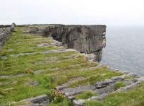 iPhone helps save man who drove off cliff: Report