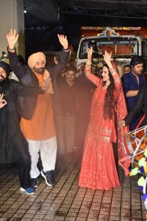 Ameesha patel and SUnny deol