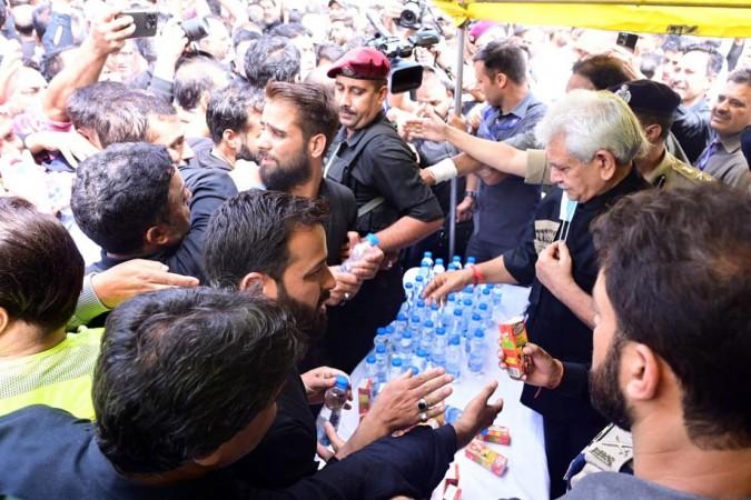 J&K L-G joins 10th Muharram procession in Srinagar J&K L-G joins 10th Muharram procession in Srinagar