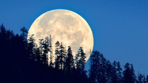 Supermoons And Supermoons To Light Up August Skies