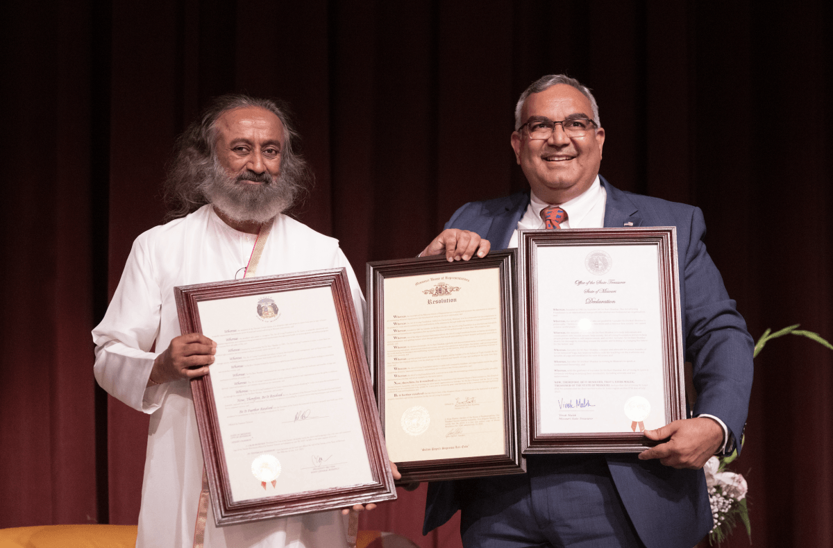 Howard County, Maryland and Texas declare Sri Sri Ravi Shankar Day Howard County, Maryland and Texas declare Sri Sri Ravi Shankar Day