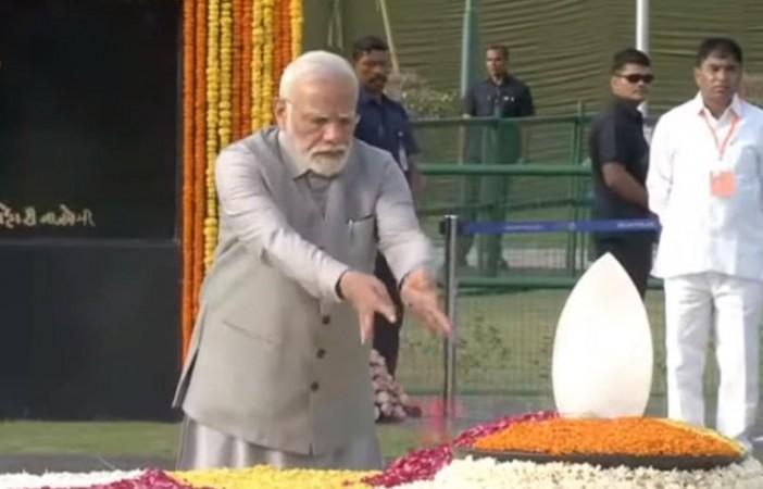 PM pays tributes to Atal Bihari Vajpayee on his death anniversary Modi
