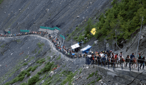 Amarnath Pilgrim Slips To Death, Another Injured Amarnath Pilgrim Slips To Death, Another Injured