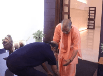 Rajinikanth, CM Yogi Adityanath