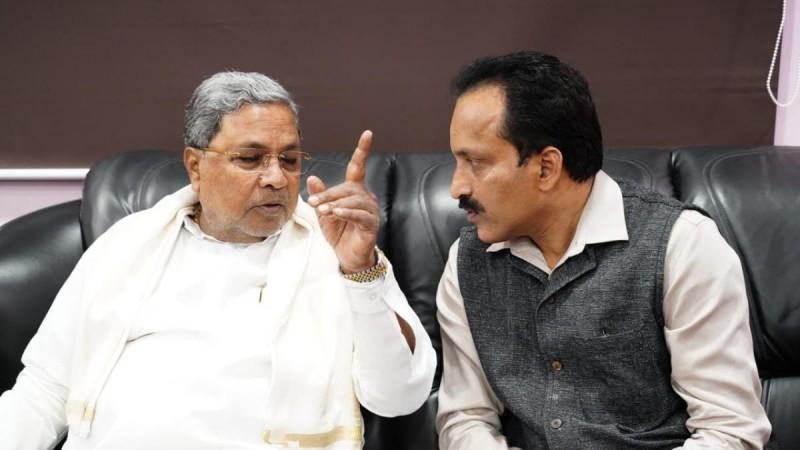 K'taka CM Siddaramaiah Visits ISRO, To Felicitate Scientists In Vidhana Soudha IANS K'taka CM Siddaramaiah Visits ISRO, To Felicitate Scientists In Vidhana Soudha
