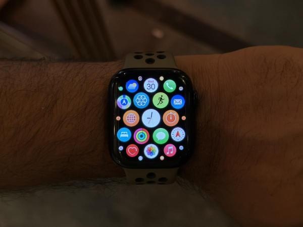 Apple Watch S8 review