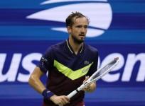 Medvedev beat Alcaraz, sets Djokovic rematch in 2023 US Open final