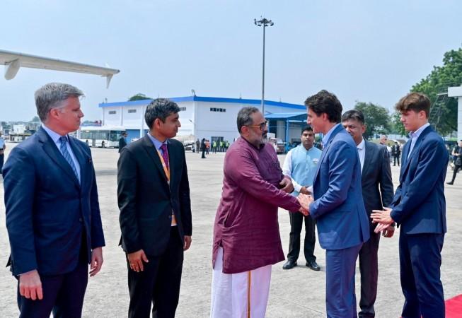 Trudeau finally departs for Canada after technical snag of his plane resolved Trudeau finally departs for Canada after technical snag of his plane resolved