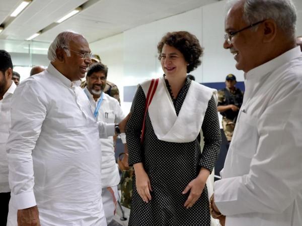 CWC Begins Key Meet In Hyderabad To Evolve Poll Strategy CWC Begins Key Meet In Hyderabad To Evolve Poll Strategy