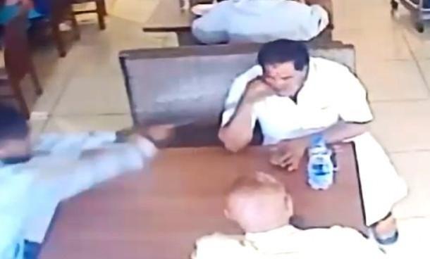 TN DMK leader attacked with swords in B'luru; video goes viral TN DMK leader attacked with swords in B'luru; video goes viral