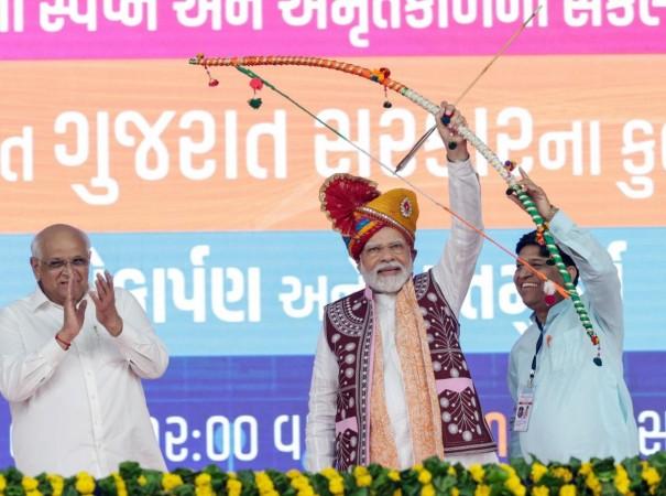 Chhotaudepur: Prime Minister Narendra Modi During The Foundation Stone Laying Ceremony Of Various Projects