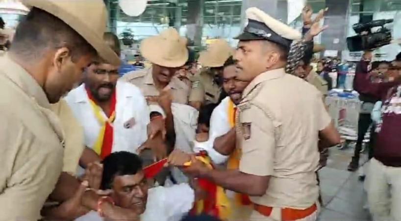 K'taka bandh: Activists try to barge into B'luru airport, detained K'taka bandh
