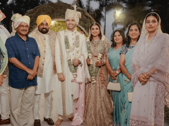 Parineeti Chopra, Raghav Chadha Parineeti Chopra, Raghav Chadha with Arvind Kejriwal and Bhagwant Mann