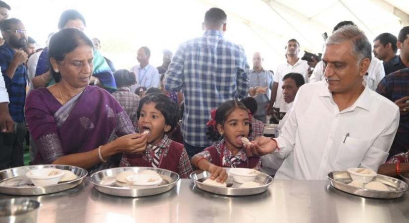Telangana Launches CM Breakfast Scheme In Schools Telangana Launches CM Breakfast Scheme In Schools