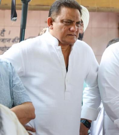 crickter at bishen singh bedi's last rites