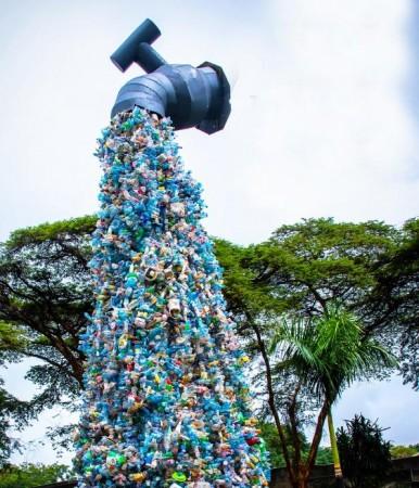 UN body honours innovative solutions to beat plastic pollution UN body honours innovative solutions to beat plastic pollution
