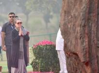 Kharge, Sonia, Rahul Offer Floral Tributes To Indira Gandhi On Her Death Anniversary