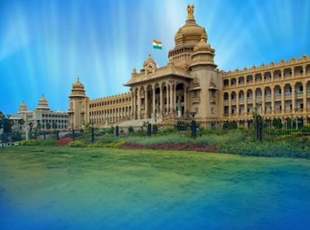 11 organisations are staging protests outside the Suvarna Vidhana Soudha in Belagavi demanding for fulfilment of various demands K'taka Assembly