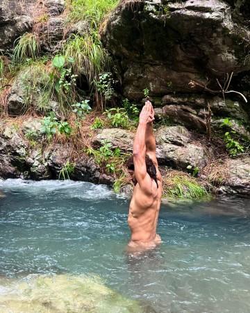 vidyut pics