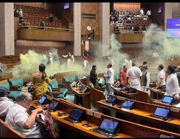 Security Breach in Indian Parliament on 22nd Anniversary of 2001 Attack Security Breach in Indian Parliament on 22nd Anniversary of 2001 Attack