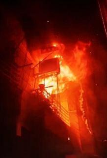 Fire breaks out at Indus Hospital near Jagadamba Circle in Vizag