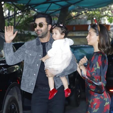 Raha's Face Revealed; Ranbir, Alia Pose With Daughter On Christmas 