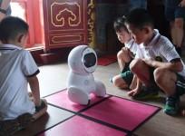 AI begins telling bedtime stories to kids amid legal, ethical concerns
