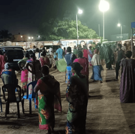 Tamil Nadu Govt orders temporary shutdown of facility following ammonia gas leak Locals began complaining of a pungent odour at 11 p.m. from the area where the pipeline was passing. Several families from the Periyakuppam fishing hamlet began evacuating temples, community halls, and public schools in a 10 km radius, sources stated. T