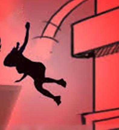 Inebriated engineer falls to death from 33rd floor in B'luru Inebriated engineer falls to death from 33rd floor in B'luru